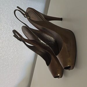 Joan&Davis, Sling back 5" heels, Sz 8.5